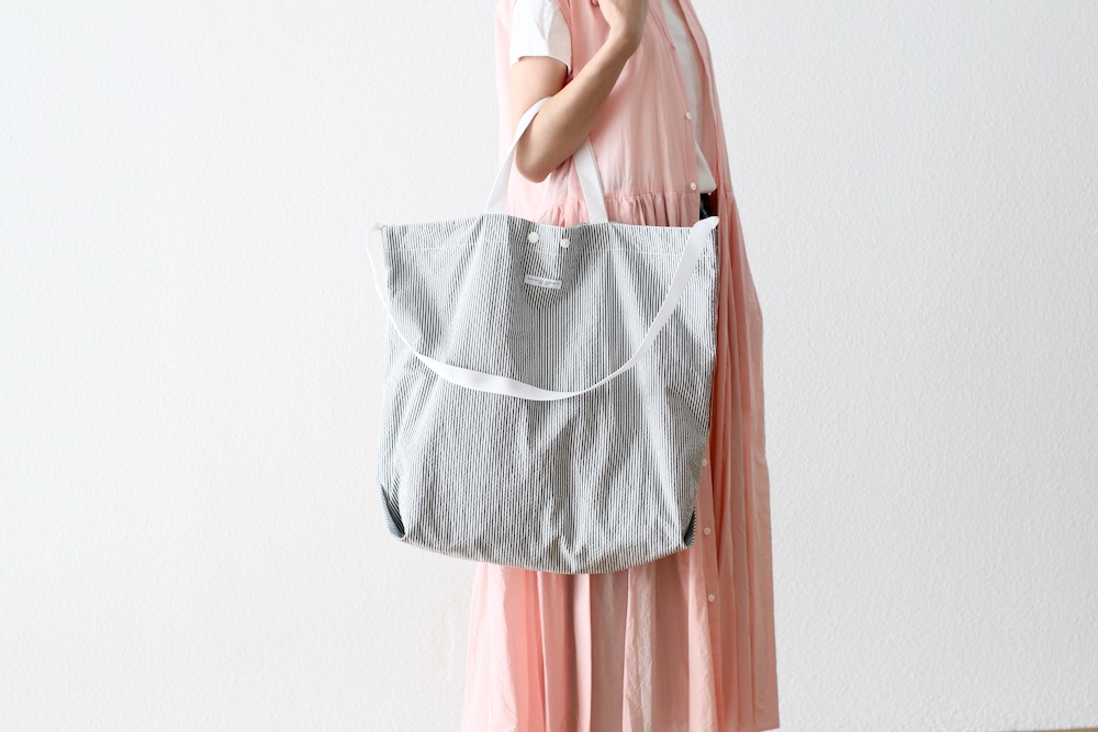 Engineered Garments (󥸥˥ɥ) "CARRY ALL TOTE REVERSIBLE - COTTON SEERSUCKER STRIPE"