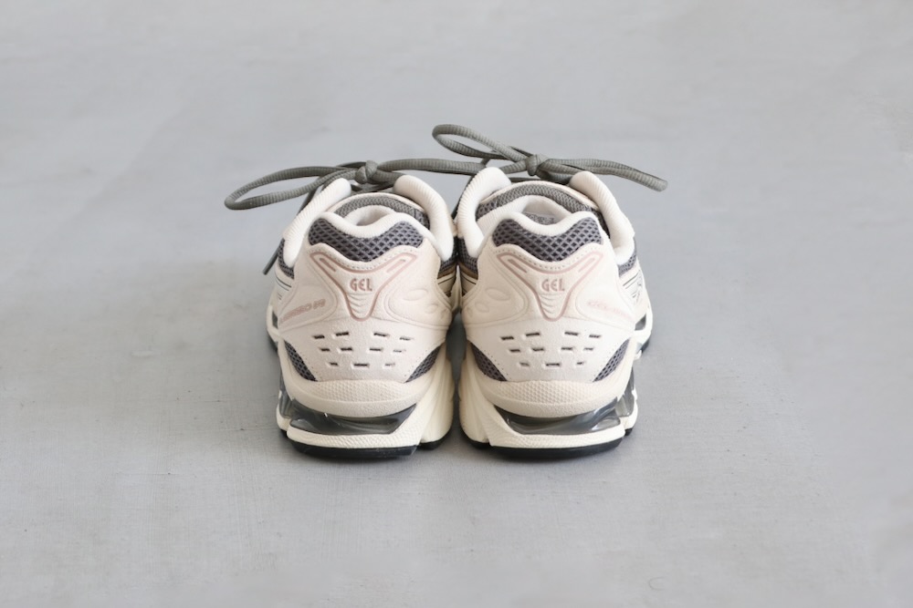 ASICS (å) "GEL-KAYANO 14 TRUFFLE GREY / OATMEAL"