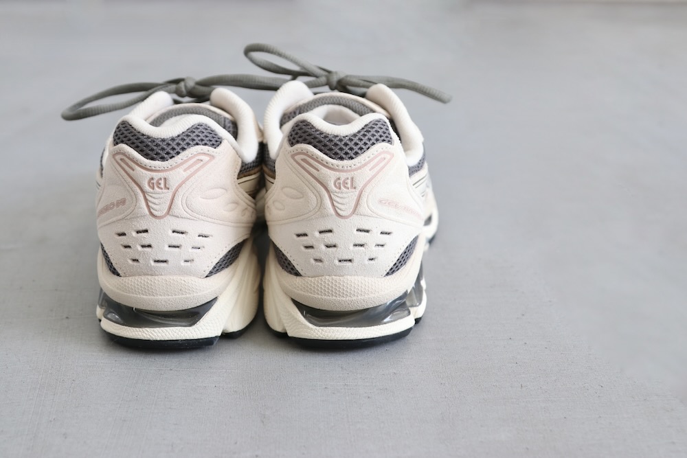 ASICS (å) "GEL-KAYANO 14 TRUFFLE GREY / OATMEAL"