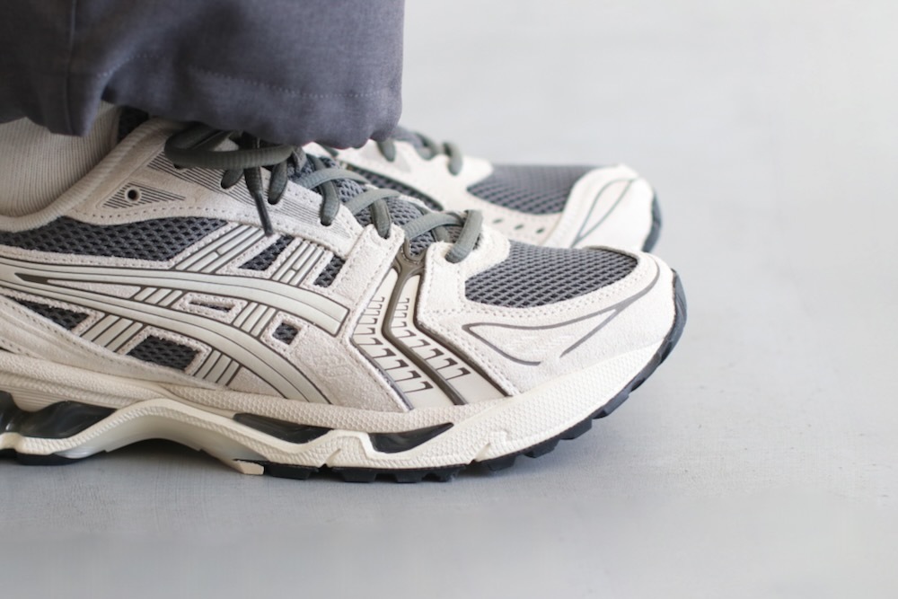 ASICS (アシックス) 