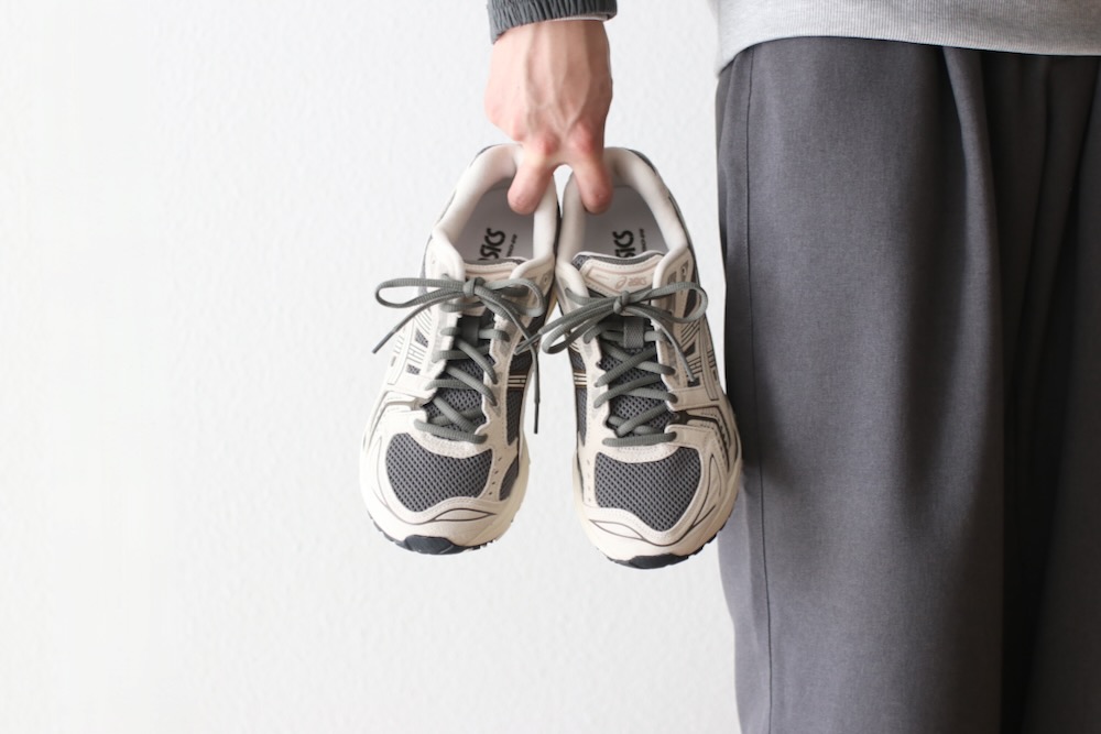 ASICS (å) "GEL-KAYANO 14 TRUFFLE GREY / OATMEAL"