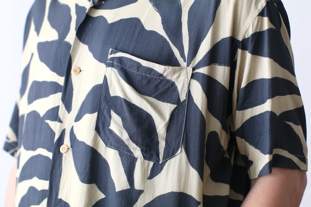 ts(s) (�ƥ�����������) "Open Collar Short Sleeve Shirt -Leaf Print Viscose Cloth-"