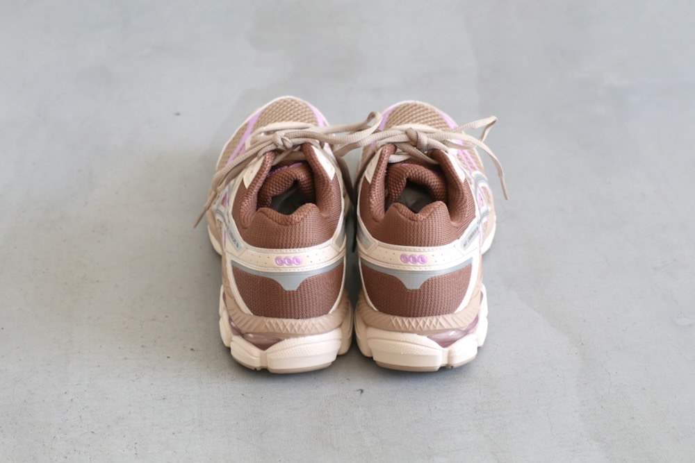 ASICS (�����å���) "GEL-CUMULUS 16"