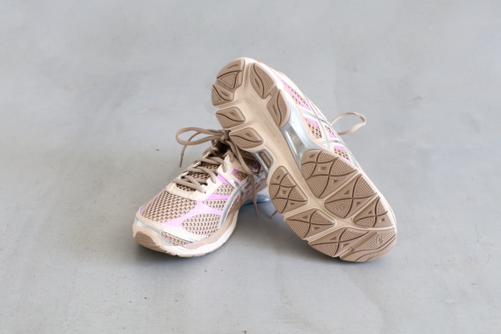 ASICS (�����å���) "GEL-CUMULUS 16"