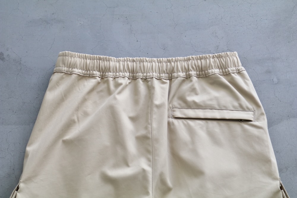 STONE ISLAND(ȡ󥢥 ) "STONE ISLAND GHOST PIECE_O-VENTILE BERMUDA SHORTS"