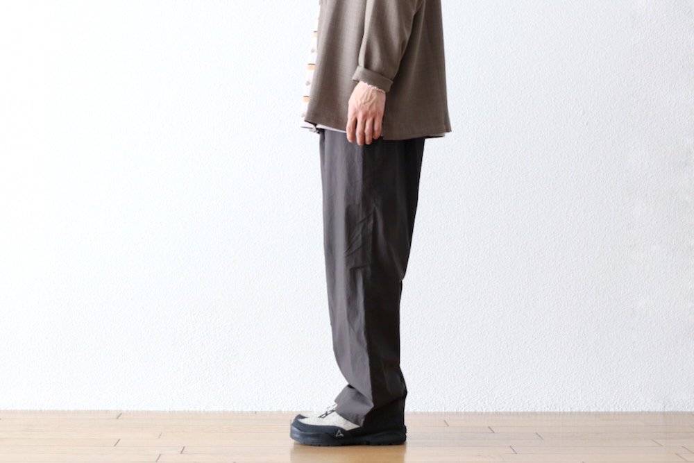 ATON (ȥ) "COTTON LAWN WIDE EASY PANTS"