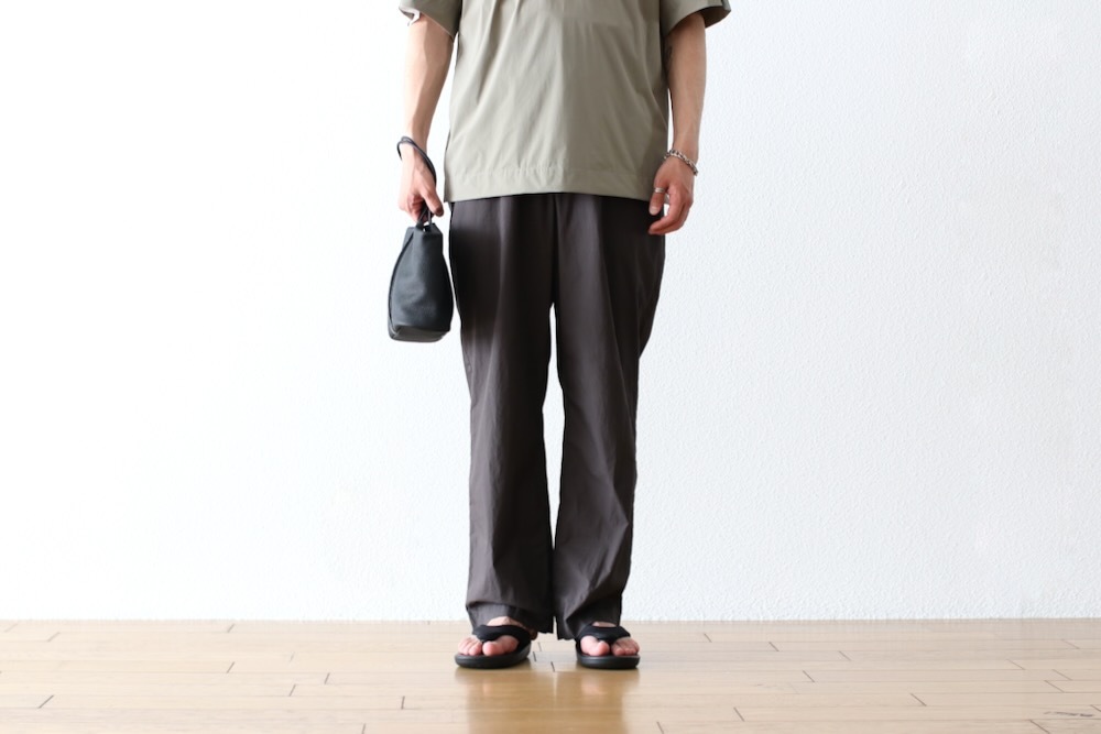 ATON (ȥ) "COTTON LAWN WIDE EASY PANTS"