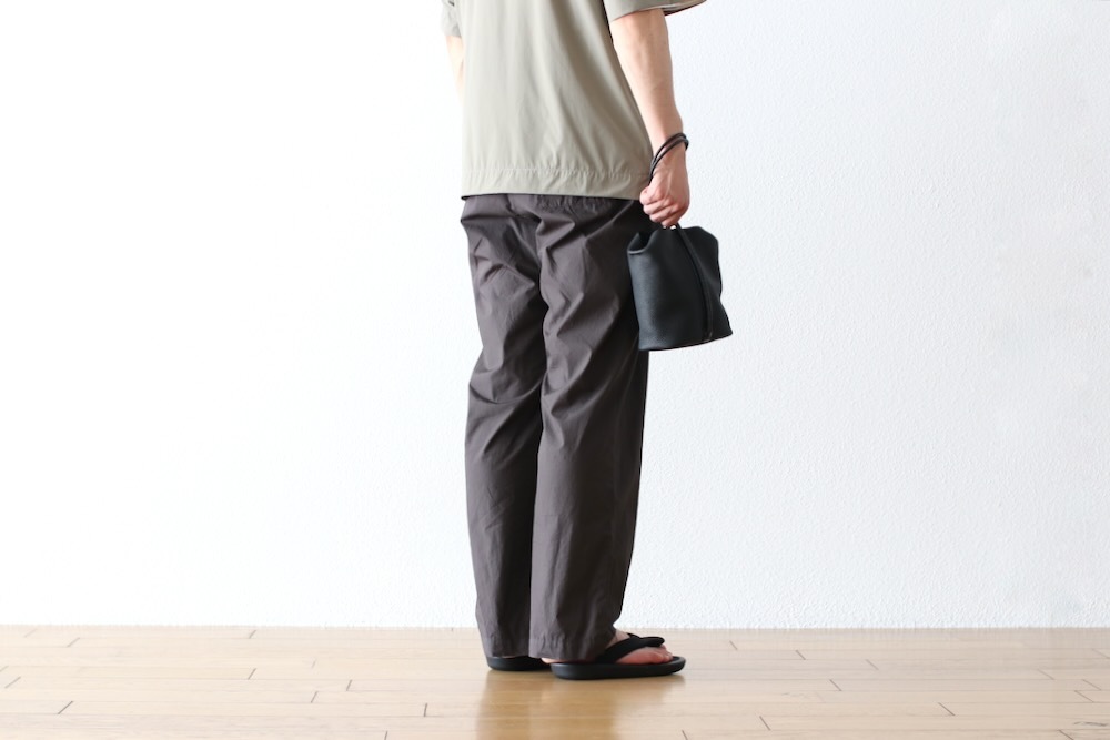 ATON (ȥ) "COTTON LAWN WIDE EASY PANTS"