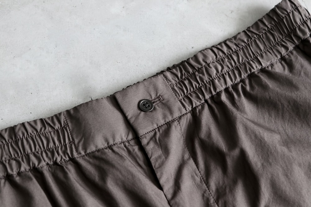 ATON (ȥ) "COTTON LAWN WIDE EASY PANTS"