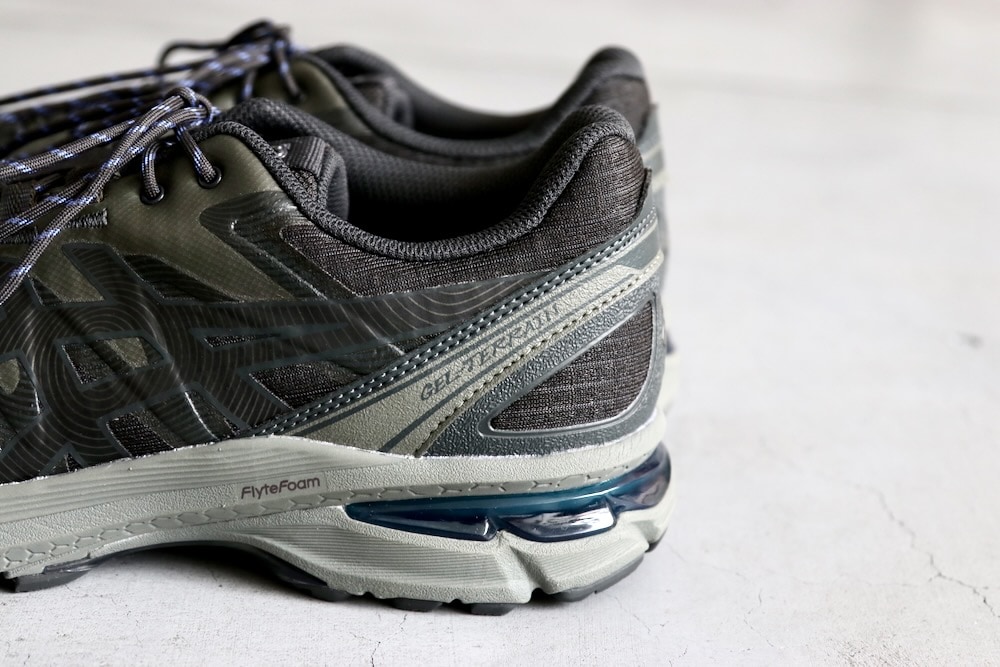 GORE-TEX】ASICS (アシックス) 