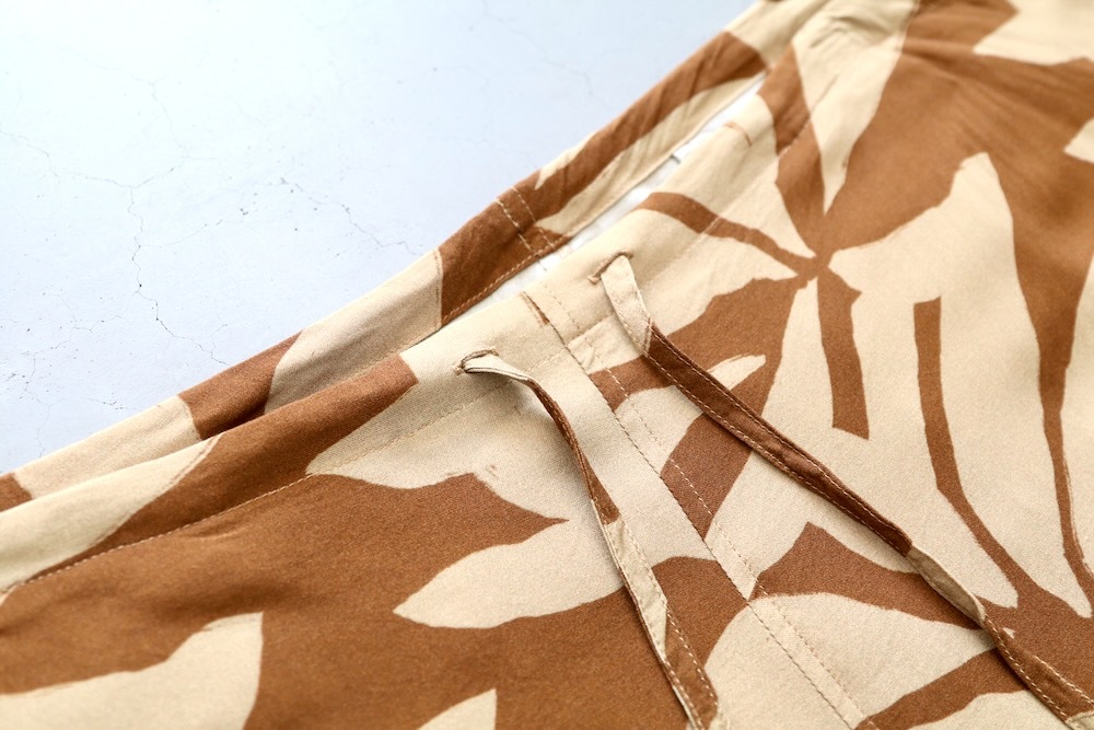 [10%OFF] ts(s) (�ƥ�����������) "Drawstring Shorts -Leaf Print Viscose Cloth-"