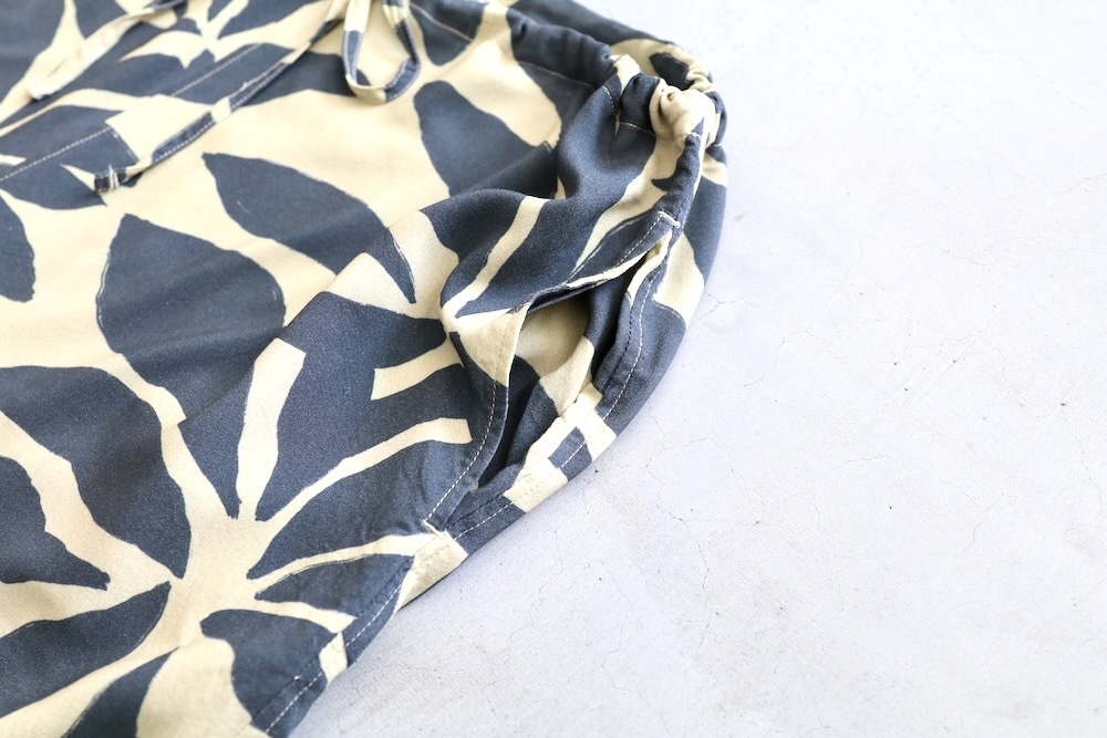 [10%OFF] ts(s) (�ƥ�����������) "Drawstring Shorts -Leaf Print Viscose Cloth-"