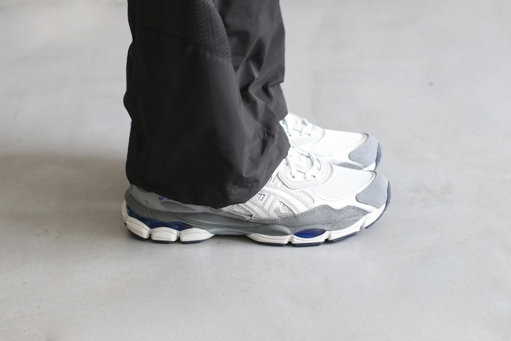 ASICS (å) "GEL-NYC (GLACIER GREY/GRAVELCREAM/PUTTY)"