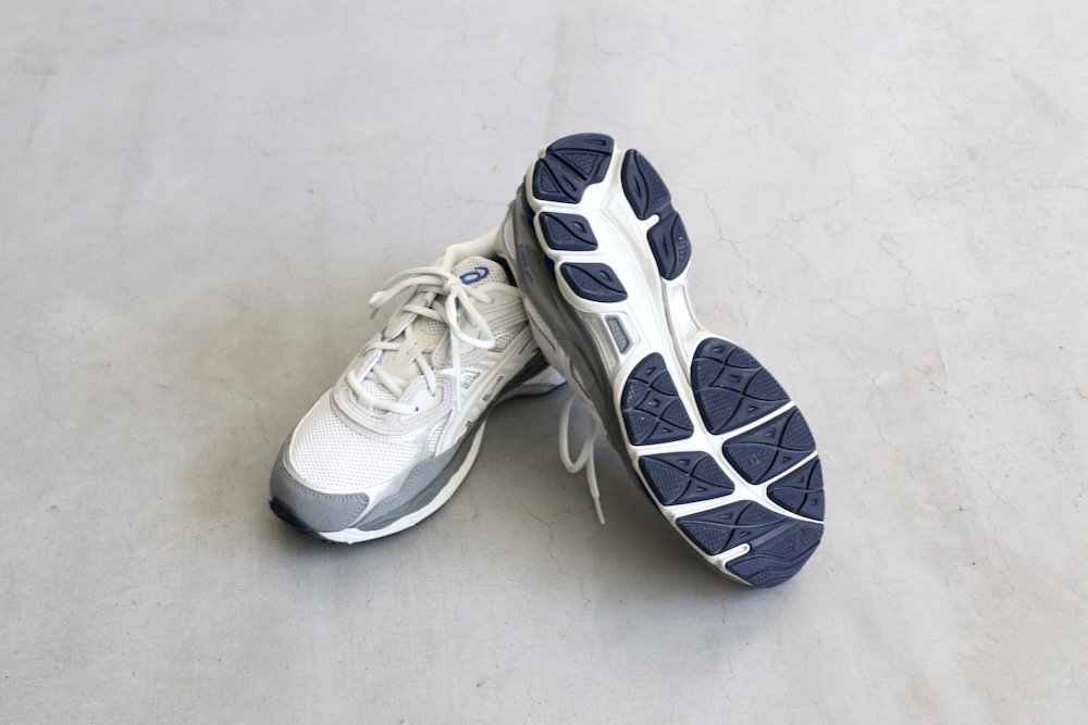 ASICS (å) "GEL-NYC (GLACIER GREY/GRAVELCREAM/PUTTY)"