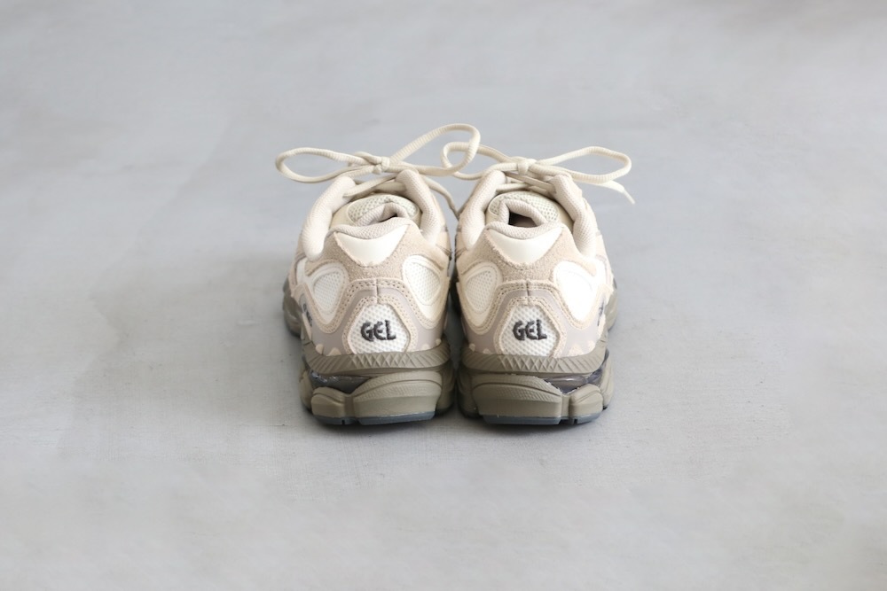 ASICS (å) "GEL-NYC (GLACIER GREY/GRAVELCREAM/PUTTY)"