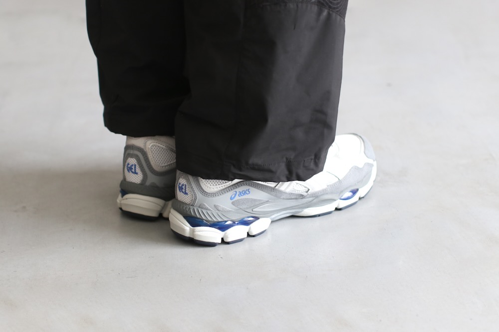 ASICS (å) "GEL-NYC (GLACIER GREY/GRAVELCREAM/PUTTY)"
