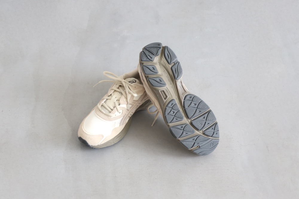 ASICS (å) "GEL-NYC (GLACIER GREY/GRAVELCREAM/PUTTY)"