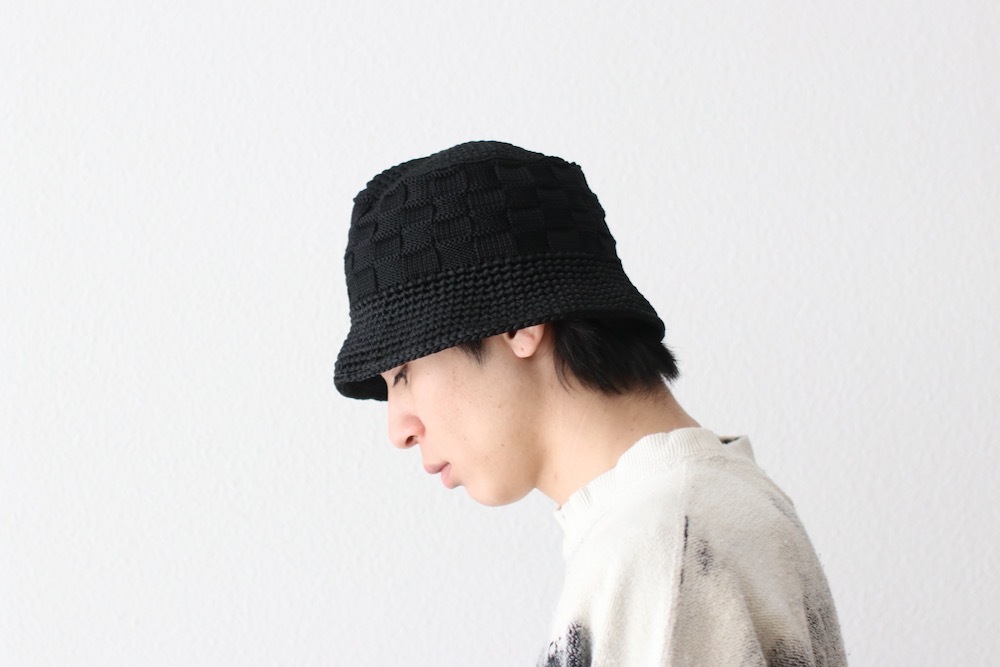 KIJIMA TAKAYUKI(������ �����業) "POLY KNIT BUCKET HAT (CHECKERBOAD)"