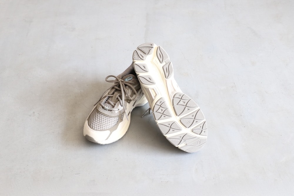 ASICS (アシックス) 