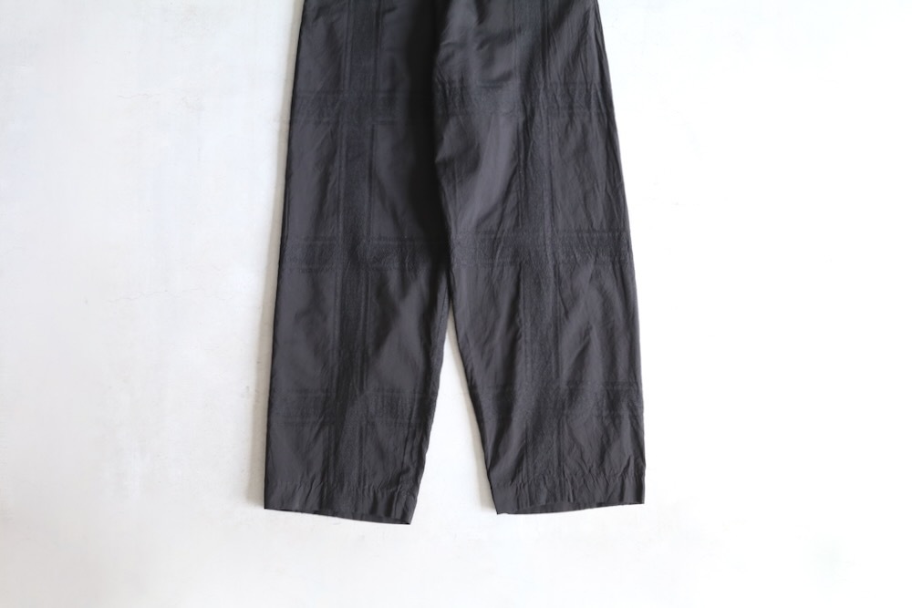 blurhms(�֥顼�ॹ) "Shadow Plaid Side Seamless Slacks"