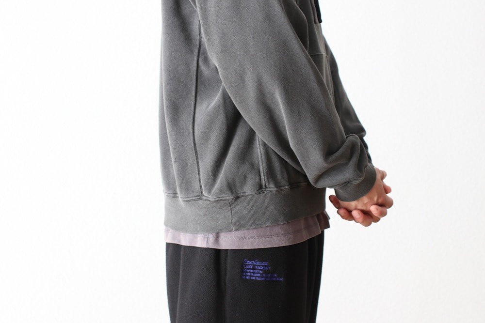 EVCON (���ӥ���) "PIGMENT SWEAT PARKA"