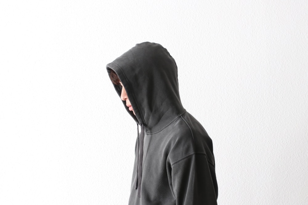 EVCON (���ӥ���) "PIGMENT SWEAT PARKA"