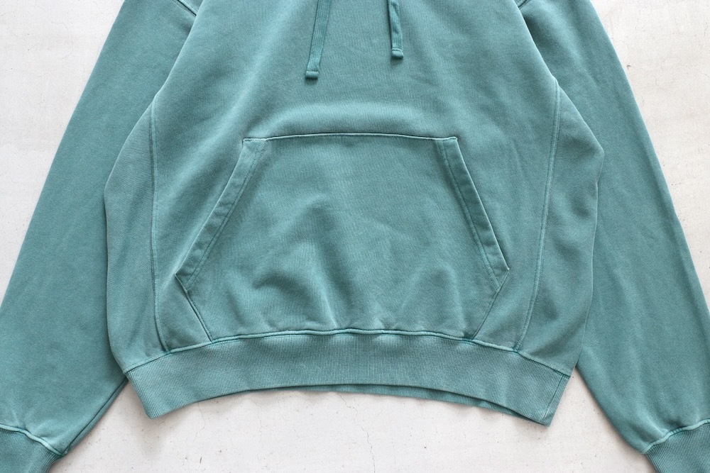 EVCON (���ӥ���) "PIGMENT SWEAT PARKA"