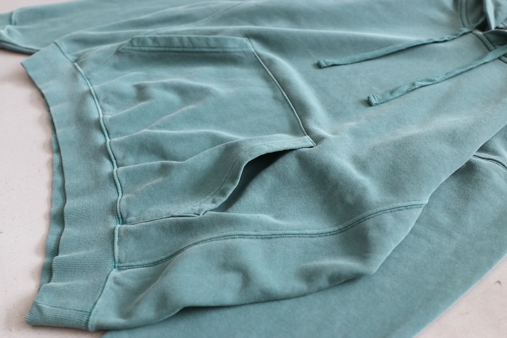 EVCON (���ӥ���) "PIGMENT SWEAT PARKA"