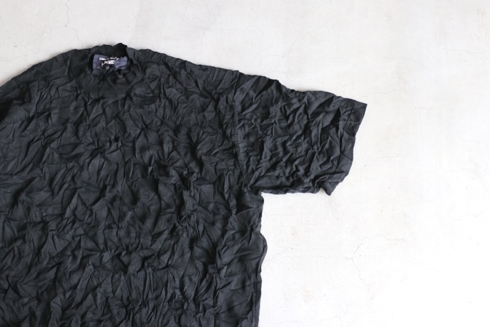 COMME des GARCONS HOMME(���� �� ����륽�󡦥���) "�����ƥ����ʥ���ù� Crinkled Sweater HQ-N006-051"