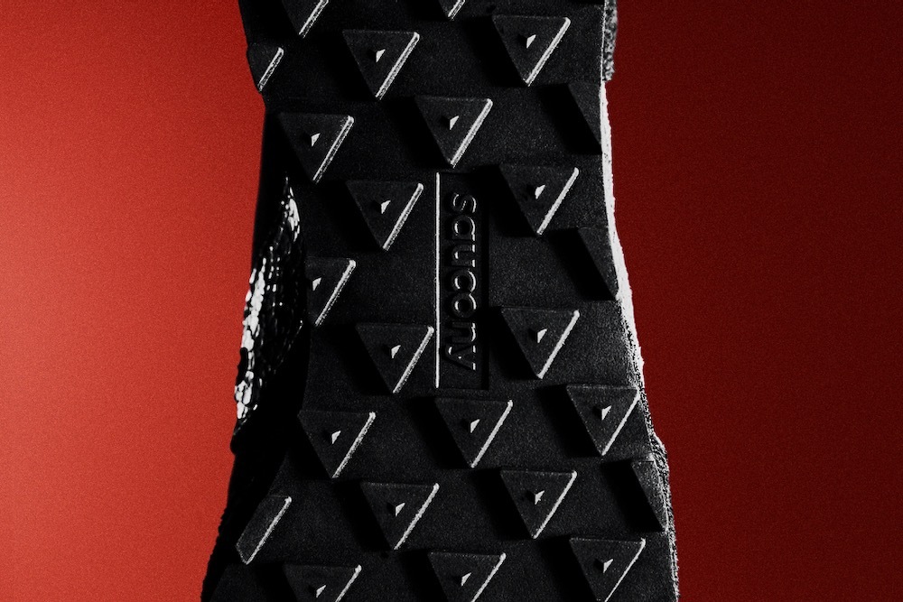 limitedSaucony SILO(åˡ) "Gripper S - Black Sole -"