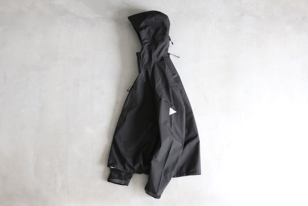 and wander(����ɥ�����) "2.5L hiker rain jacket"