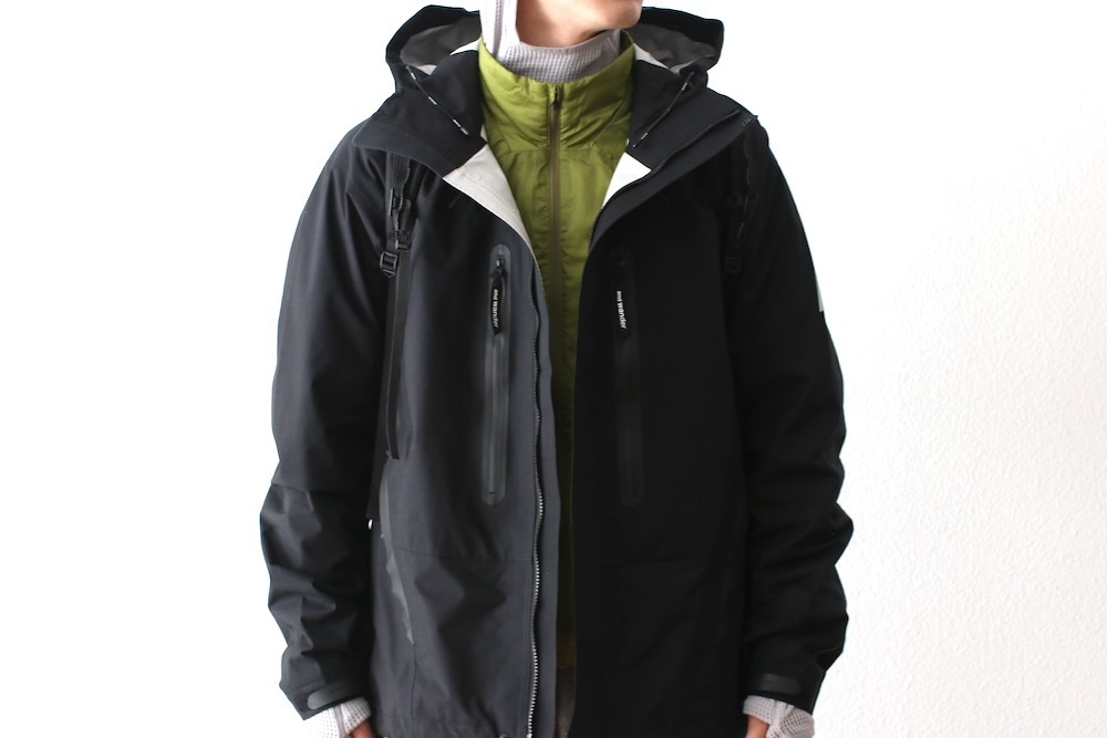 and wander(����ɥ�����) "2.5L hiker rain jacket"