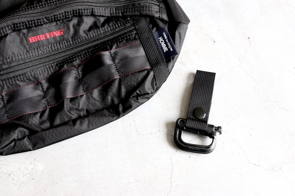 ��4.3 Release / limited��COMME des GARCONS HOMME �� BRIEFING(���� �� ����륽�󡦥��� �� �֥꡼�ե���) "�ʥ�����������åץ������ȥХå� HQ-K203-051"