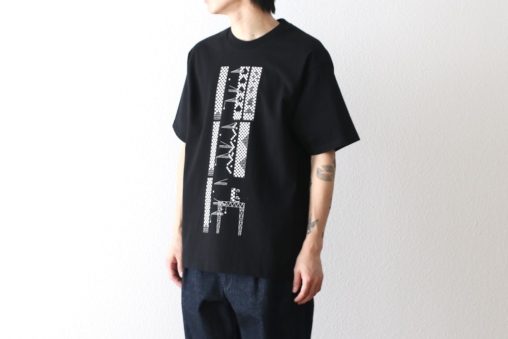 C.E(シーイー) 