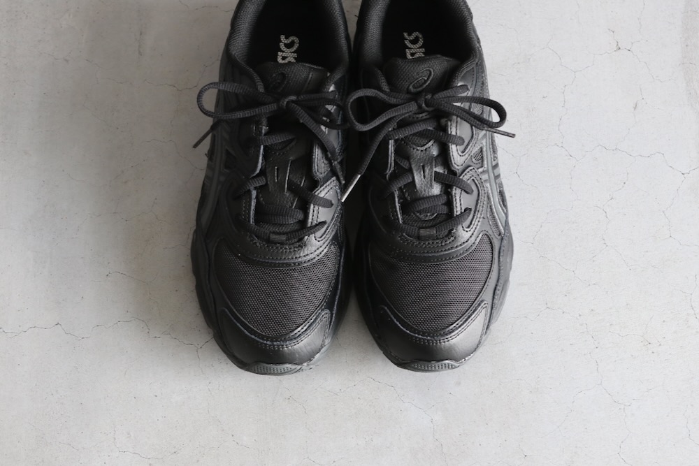 ASICS (�����å���) "GEL-NYC -Black/Black-"