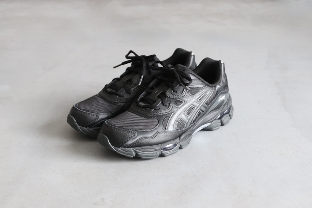 ASICS (�����å���) "GEL-NYC -Black/Black-"
