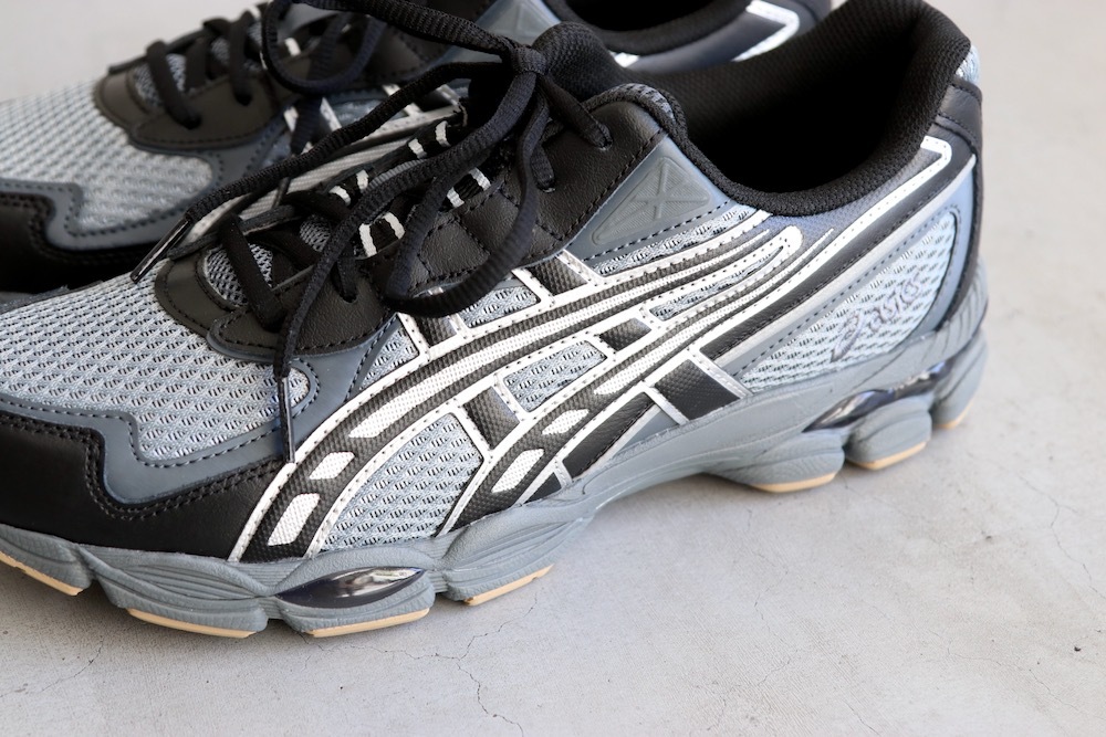 ASICS (å) "GEL-NYC 2055"