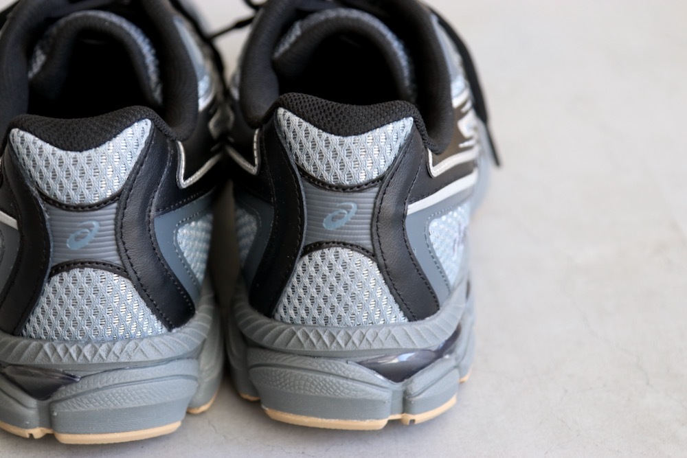 ASICS (å) "GEL-NYC 2055"