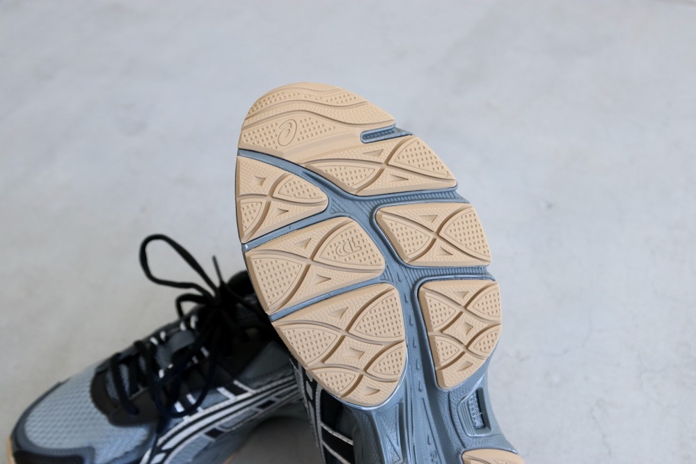 ASICS (å) "GEL-NYC 2055"