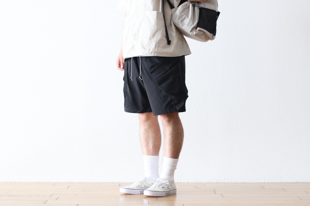 ACRONYM(˥) "SP29-M LIGHTSHELL NYLON STRETCH SHORT PANT (STRAIGHT FIT)"