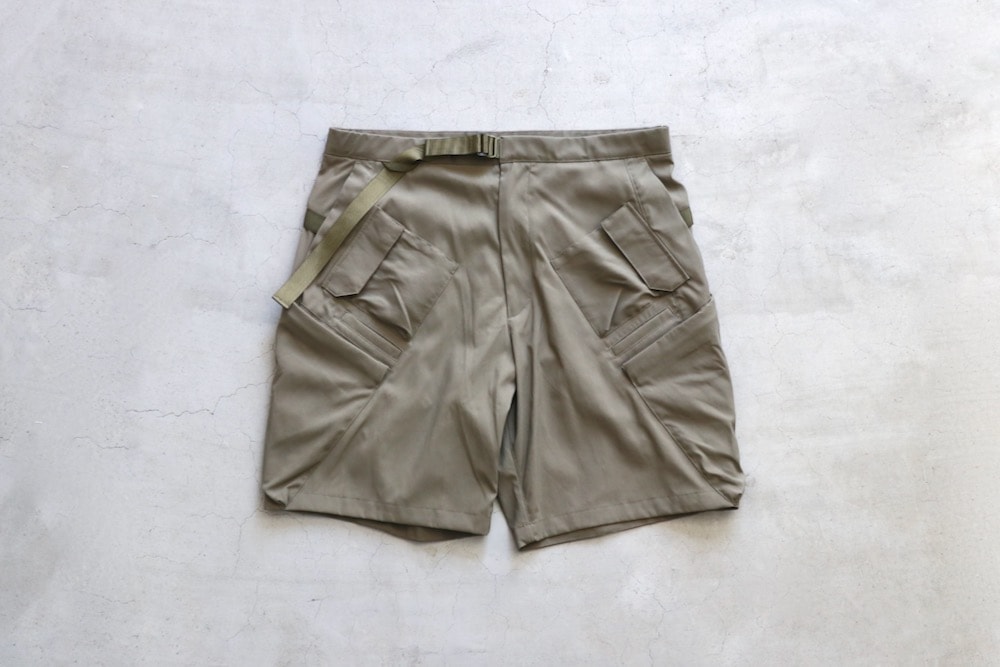 ACRONYM(˥) "SP29-M LIGHTSHELL NYLON STRETCH SHORT PANT (STRAIGHT FIT)"