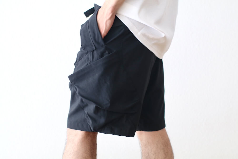 ACRONYM(˥) "SP29-M LIGHTSHELL NYLON STRETCH SHORT PANT (STRAIGHT FIT)"