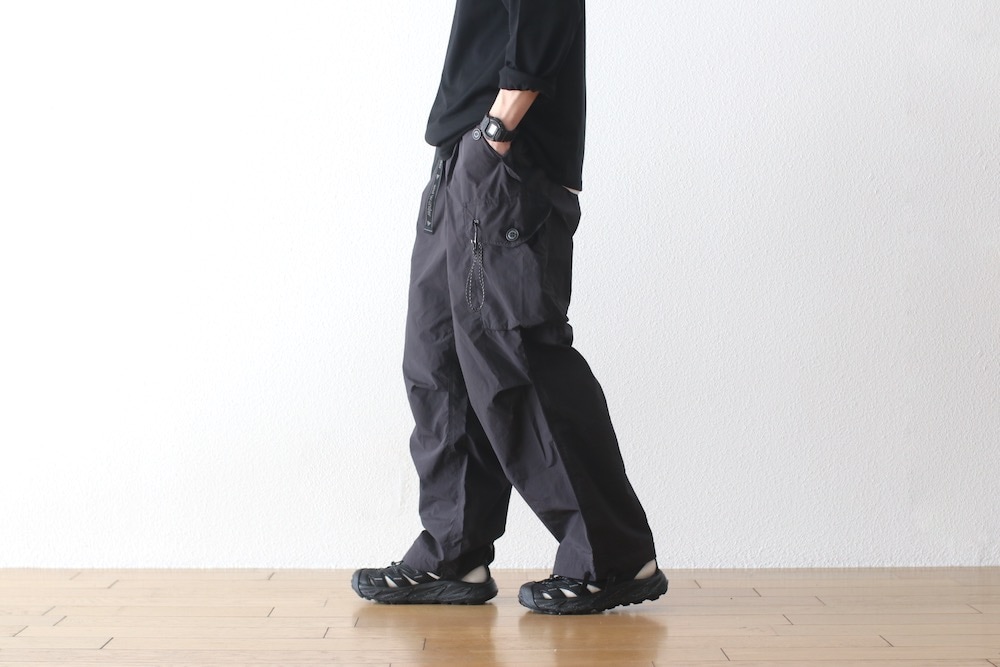 and wander(ɥ) "oversized cargo pants"