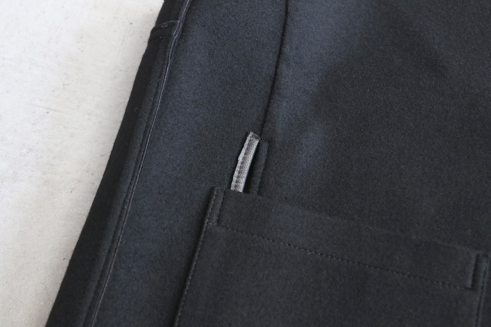 ssstein(奿) "BONDED LEATHER VEST"