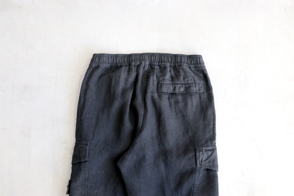 STONE ISLAND(���ȡ��󥢥����� ) "STONE ISLAND GHOST PIECE - DIAGONAL LINEN CARGO PANTS"