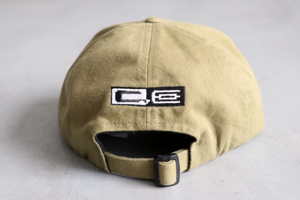 C.E() "CONTENTLESS CAP"