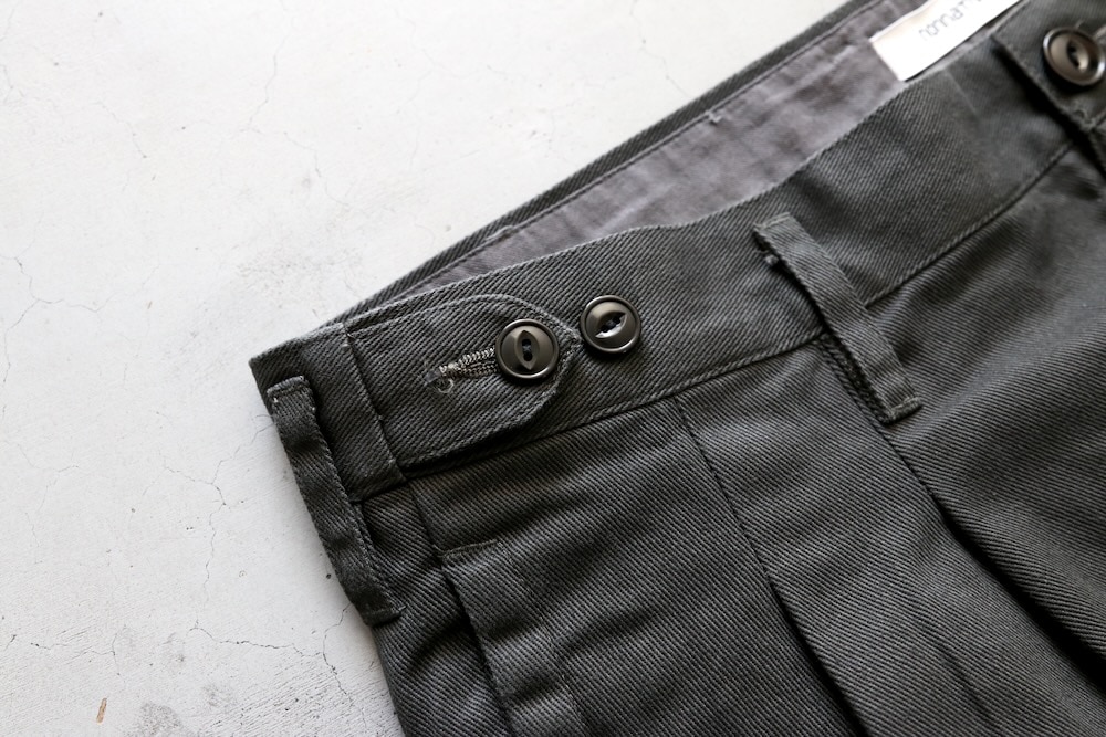 ��4.3 Release��nonnative(�Υ�ͥ��ƥ���) "OFFICER CHINO TROUSERS COTTON TWILL PIGMENT DYE"