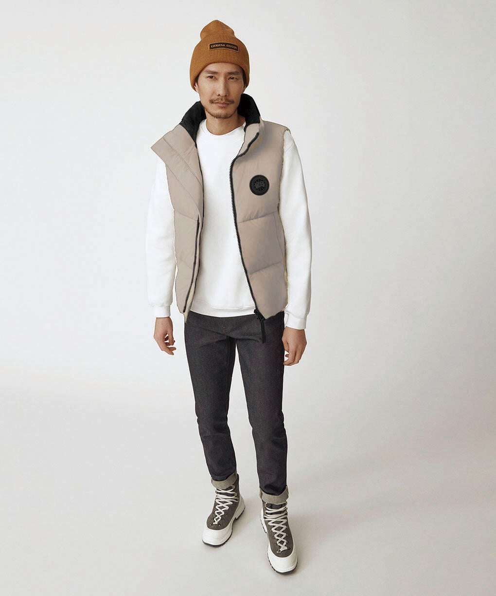  ☆ Everett Vest BLACK LABEL Canada Goose Black Label Everett Vest Black at CareOfCarl.com