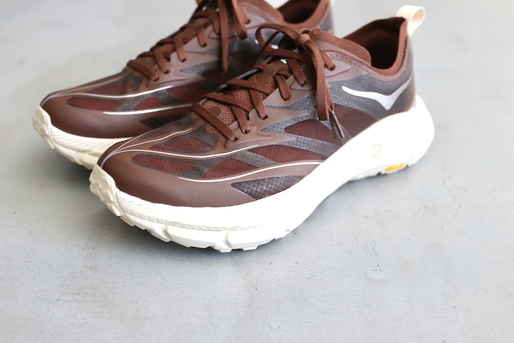 HOKA ONE ONE (ホカ オネ オネ) 