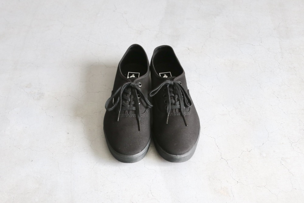 WOMEN'SVANS() "Authentic Lowpro -BLACK/BLACK-"